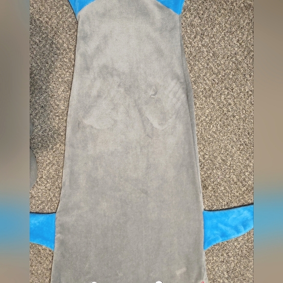 Grey Shark Bite Snuggie Ultra Soft Micromink Shark Tail Sleeping Bag Blanket 50" - Picture 2 of 12